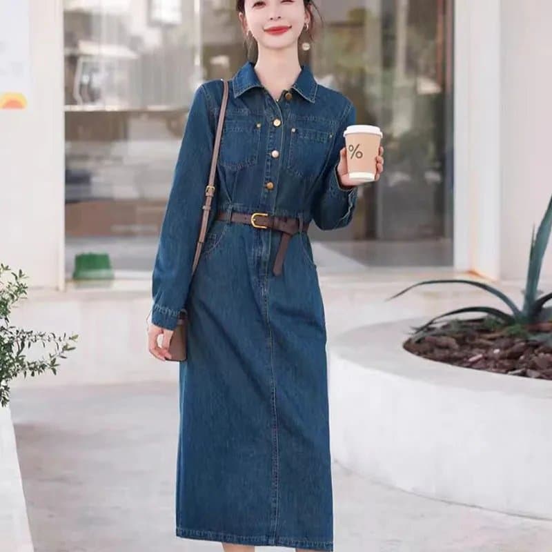 שמלת ג'ינס ארוכה עם שרוולים לנשים בסגנון סלימ, דקה ואופנתית לעונת האביב והסתיו של 2025. מתאימה ללבישה יומיומית או ללבישה יומיומית